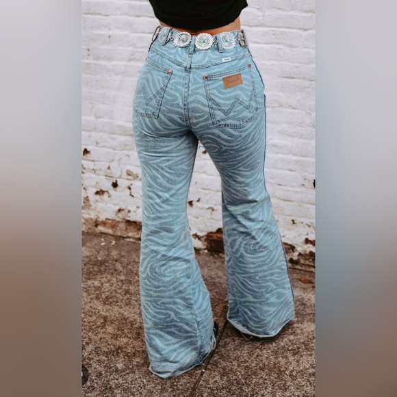 Wrangler Wanderer 622 High Rise Flare ~Wild Thing - Picture 7 of 14